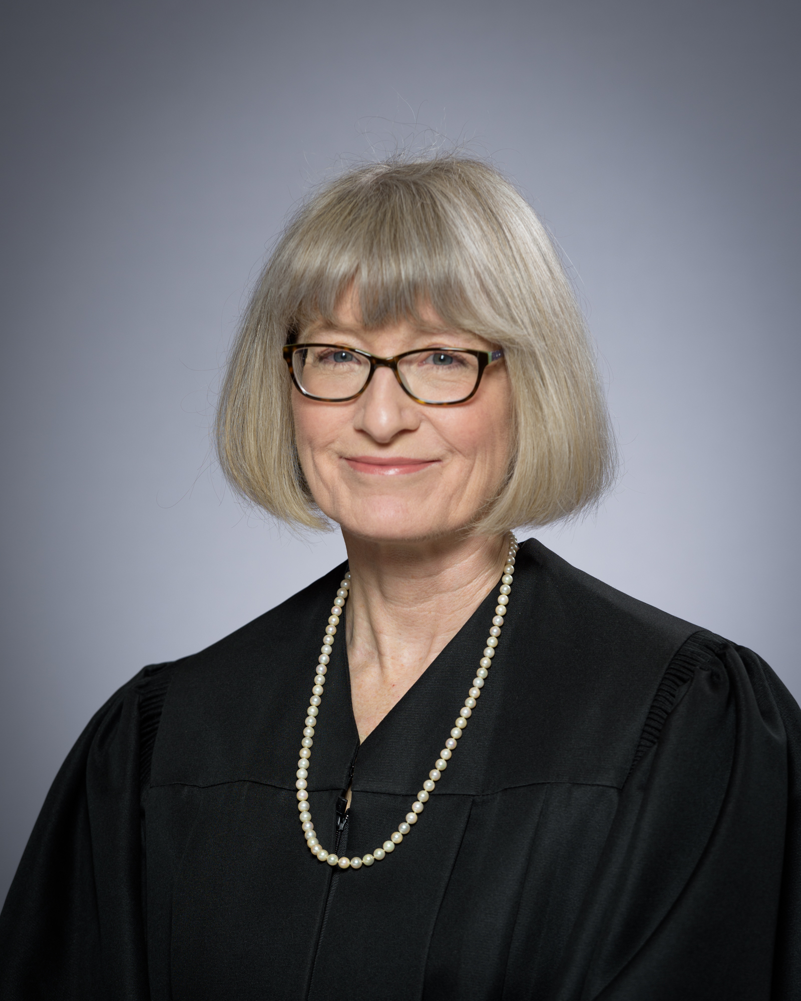 Photo of Judge Mary Lou Keel